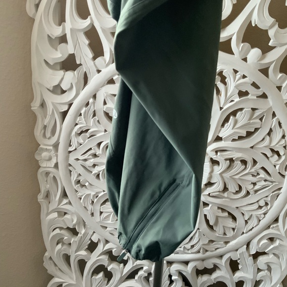 Lululemon Green Adapt to state joggers size 8 - Picture 6 of 7